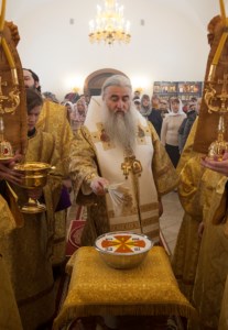 Божественная литургия в храме во имя святителя Николая Японского г. Саратова