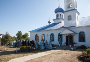 Божественная литургия в Свято-Успенском храме пос. Возрождение Хвалынского района