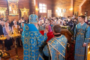 Божественная литургия в храме в честь Сретения Господня г.Саратова