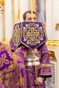 Божественная литургия в храме святителя Спиридона Тримифунтского г. Саратова