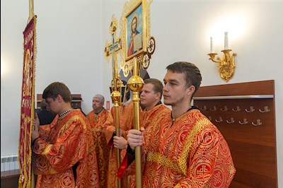 Божественная литургия в храме Воскресения Христова г. Саратова