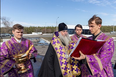 В Саратове и Покровске прошел автомобильный крестный ход со святынями Саратовской митрополии