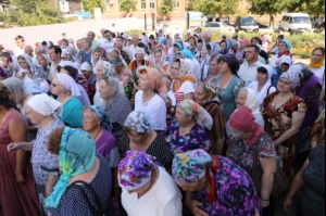 Божественная Литургия в храме святых первоверховных апостолов Петра и Павла г.Красноармейска