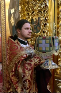 Божественная литургия в Свято-Троицком кафедральном соборе г. Саратова