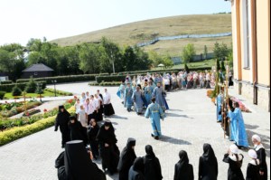 Божественная литургия в Свято-Алексиевском женском монастыре г. Саратова