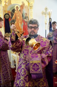 Божественная литургия в храме в честь Рождества Христова г.Саратова