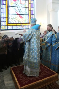 Божественная литургия на Архиерейском подворье – храме в честь иконы Божией Матери «Утоли моя печали» г.Саратова