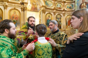 Божественная литургия в храме в честь Покрова Пресвятой Богородицы г. Саратова