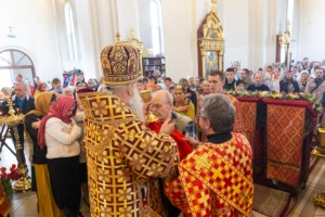 Божественная литургия в храме великомученика Георгия Победоносца г. Саратова