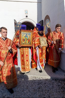 Божественная литургия в храме Воскресения Христова г. Саратова