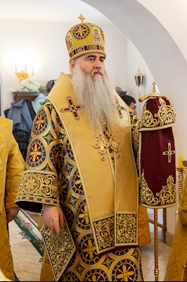Божественная литургия в храме в честь святителя Иоанна Златоуста в п. Зональный г. Саратова