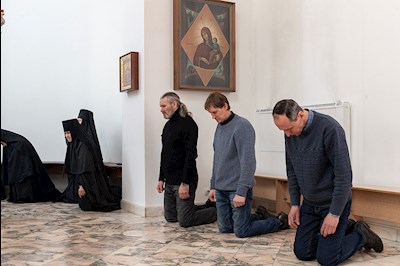 Литургия Преждеосвященных Даров и монашеский постриг в Свято-Алексиевском женском монастыре г. Саратова