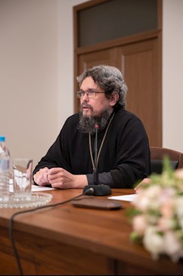 Митрополит Игнатий посетил защиту выпускных работ в СПДС