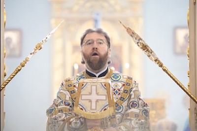 Митрополит Игнатий совершил Божественную литургию в Покровском храме г. Петровска