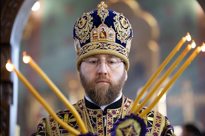 Митрополит Игнатий совершил Божественную литургию в Крестовоздвиженском храме г. Хвалынска