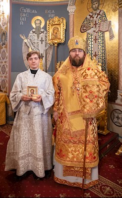 Митрополит Игнатий совершил Божественную литургию в Свято-Троицком кафедральном соборе г. Саратова