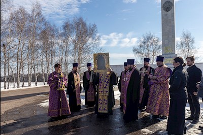 В Саратове и Покровске прошел автомобильный крестный ход со святынями Саратовской митрополии
