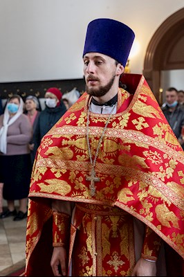 Божественная литургия в храме в честь иконы Божией Матери «Всех скорбящих Радость» г. Саратова