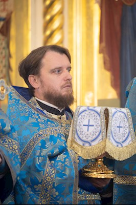 Митрополит Игнатий совершил Божественную литургию в Покровском храме г. Петровска
