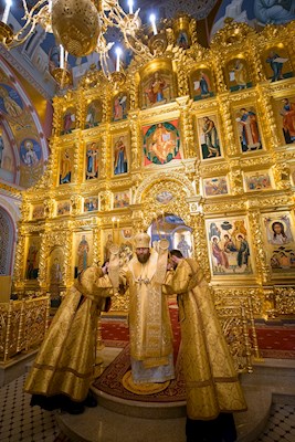 Митрополит Игнатий совершил всенощное бдение в Свято-Троицком кафедральном соборе г. Саратова
