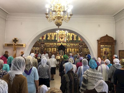 Божественная литургия в храме святителя Спиридона Тримифунтского г. Нея (Галичская епархия)