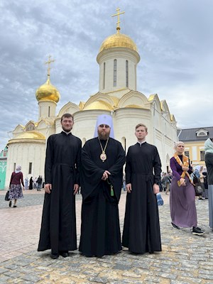 Архиереи Саратовской митрополии сослужили Святейшему Патриарху Кириллу за Литургией в Свято-Троицкой Сергиевой Лавре