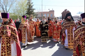 Божественная литургия в храме в честь Покрова Пресвятой Богородицы