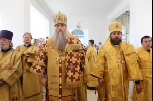 Божественная Литургия в храме святых первоверховных апостолов Петра и Павла г.Красноармейска