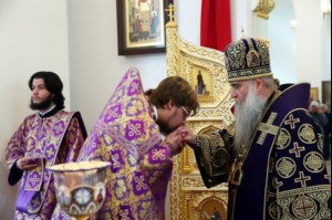 Божественная литургия в храме в честь Рождества Христова г.Саратова