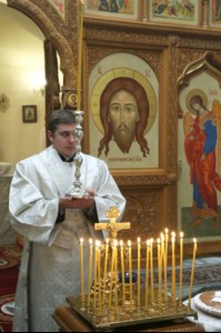Божественная литургия и панихида в храме во имя святителя и чудотворца Николая на Елшанском кладбище г. Саратова