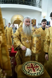 Божественная литургия в храме во имя святых первоверховных апостолов Петра и Павла г.Аткарска