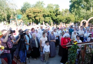 Божественная литургия в Вавиловом Доле