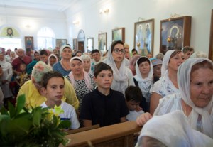 Божественная литургия в храме Преображения Господня Покровского женского монастыря г. Балашова
