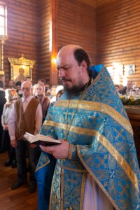 Божественная литургия в храме в честь Сретения Господня г.Саратова