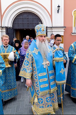 Божественная литургия в Свято-Троицком кафедральном соборе г. Саратова