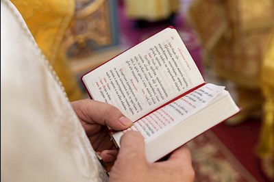 Божественная литургия в храме во имя святых первоверховных апостолов Петра и Павла г. Аткарска
