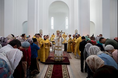 Божественная литургия в храме святителя Тихона, Епископа Воронежского, Задонского чудотворца г. Саратова