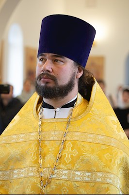 Митрополит Игнатий совершил Божественную литургию в Свято-Никольском храме с. Октябрьский Городок