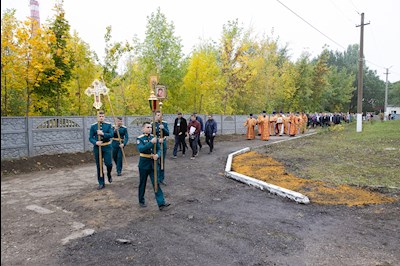Митрополит Игнатий совершил Божественную литургию в храме святых мучениц Веры, Надежды, Любови и матери их Софии поселка Светлый