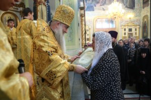 Божественная литургия в храме в честь Покрова Пресвятой Богородицы г. Саратова