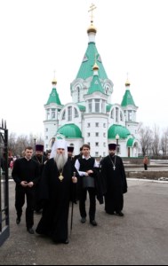 Божественная литургия и панихида в храме во имя Всех Святых, в земле Российской просиявших г. Саратова