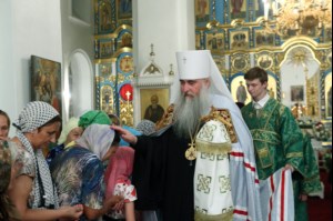 Всенощное бдение в Свято-Сергиевском женском монастыре села Алексеевка Базарно-Карабулакского района
