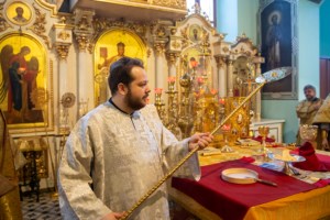 Божественная литургия в храме Сошествия Святого Духа г. Саратова