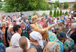 Божественная литургия в храме святых первоверховных апостолов Петра и Павла г. Красноармейска