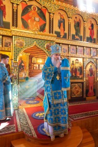 Божественная литургия в храме в честь Сретения Господня г.Саратова