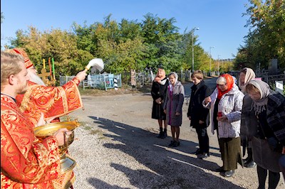 Божественная литургия в храме Воскресения Христова г. Саратова