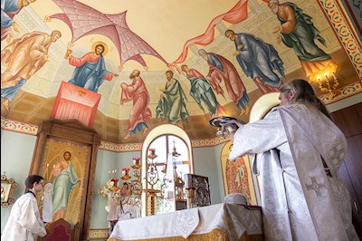 Божественная литургия в Вознесенско-Пантелеимоновском храме с. Усть-Курдюм Саратовского района