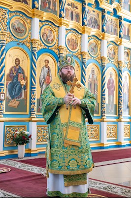 Митрополит Игнатий совершил Божественную литургию в Свято-Сергиевском женском монастыре села Алексеевка Базарно-Карабулакского района