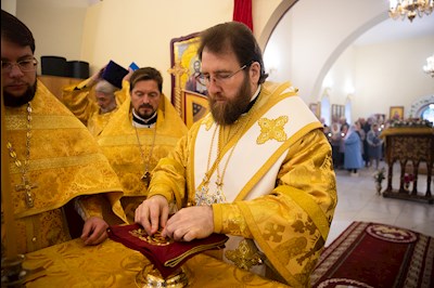 Митрополит Игнатий совершил Великое освящение храма святой блаженной Ксении Петербургской п. Красный Текстильщик и Божественную литургию в новоосвященном храме