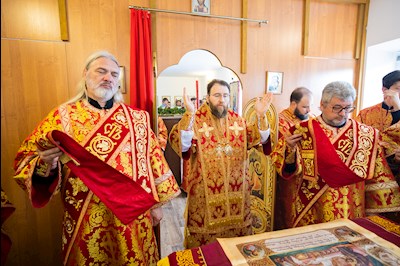 Митрополит Игнатий совершил Великое освящение храма Архангела Михаила с. Курдюм и первую Божественную литургию в новоосвященном храме